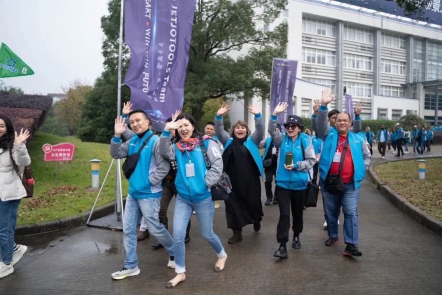 1715935975440368b59R.jpg 圖片 (1).jpg