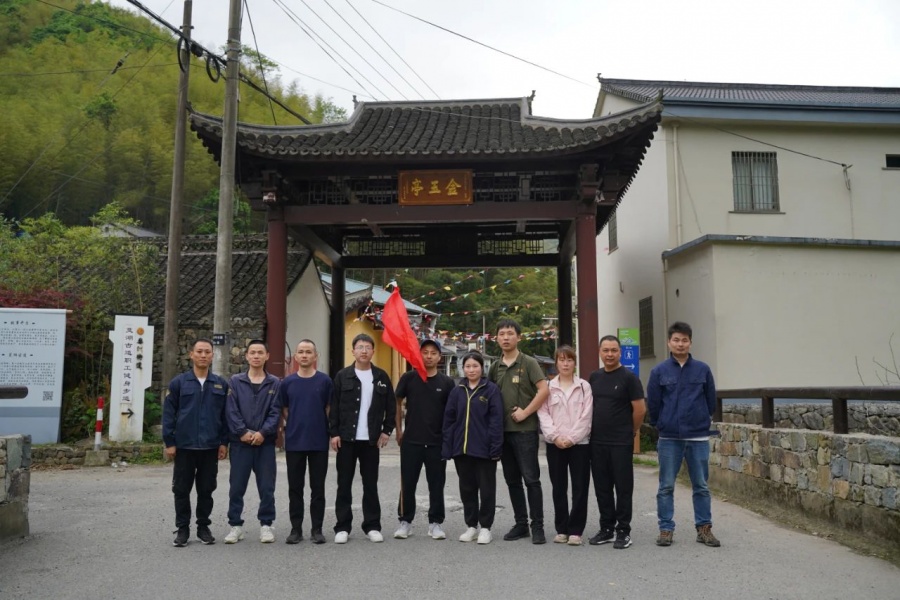 171618562496988947hV.jpg 0 (5).jpg